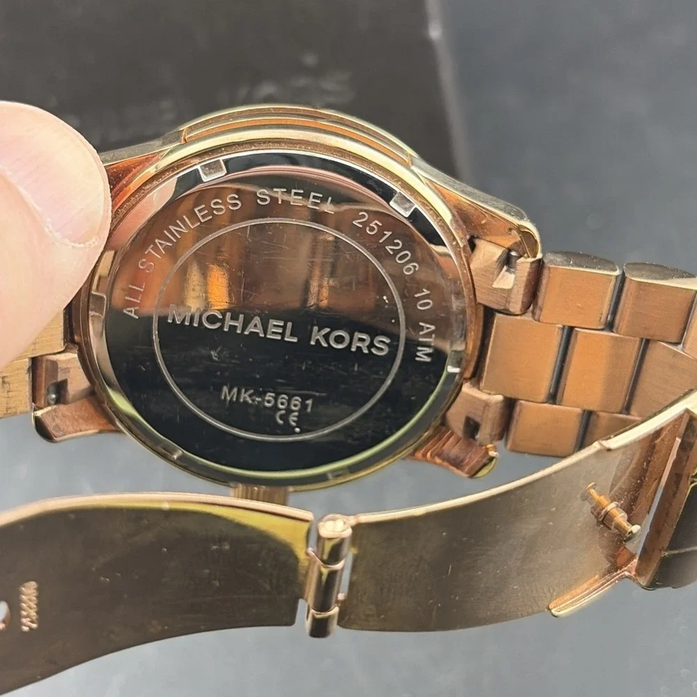 Authentic Michael Kors Women's Runway Rose Gold-Tone Watch‎ MK5661
